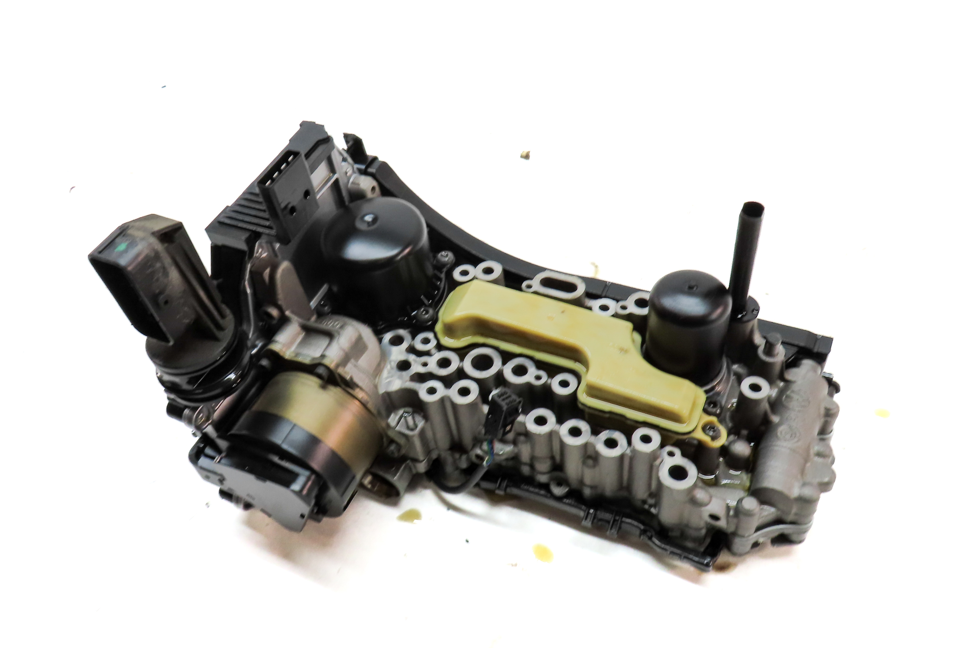 18-20 AUDI Q5 (FY 80A) 7 SPEED AUTOMATIC TRANSMISSION (SJP) VALVE BODY ASSEMBLY — exact item pictured